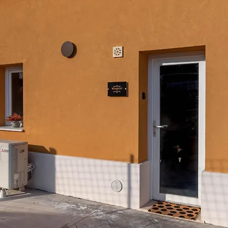 Bombaso Πανσιόν 3*